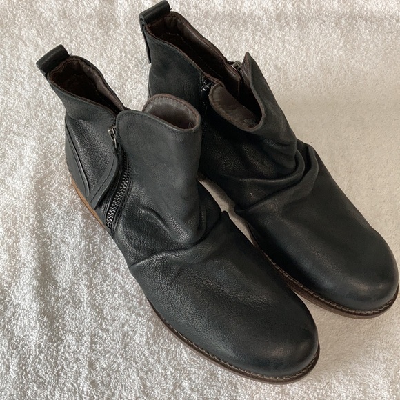 NWOT Josef Seibel Sienna Ankle Bootie Size 39 - Picture 2 of 8